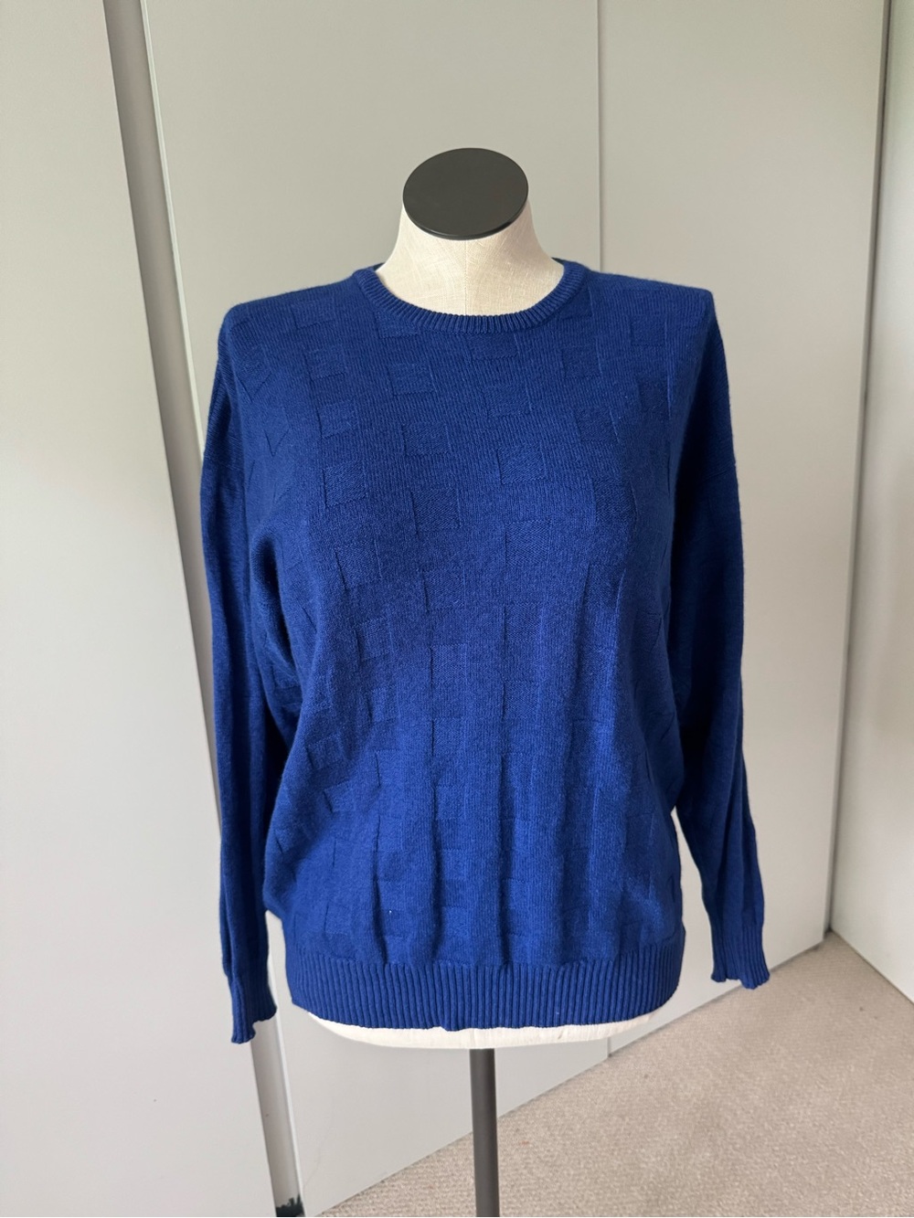 Neiman Marcus Cashmere Blend Basket Weave Boyfriend Sweater Made in Scotland- L